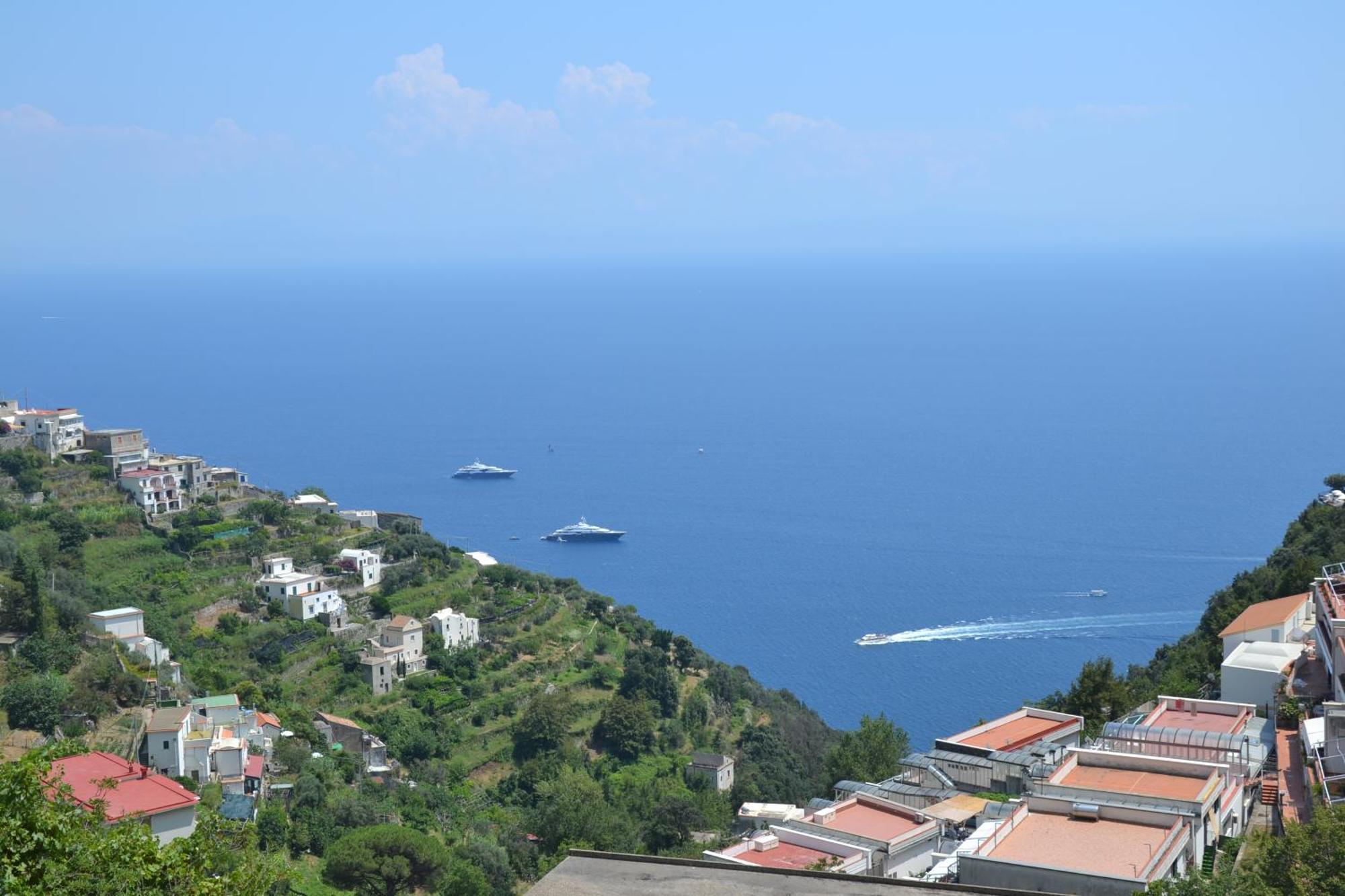 Casa Almary Apartment Amalfi Luaran gambar
